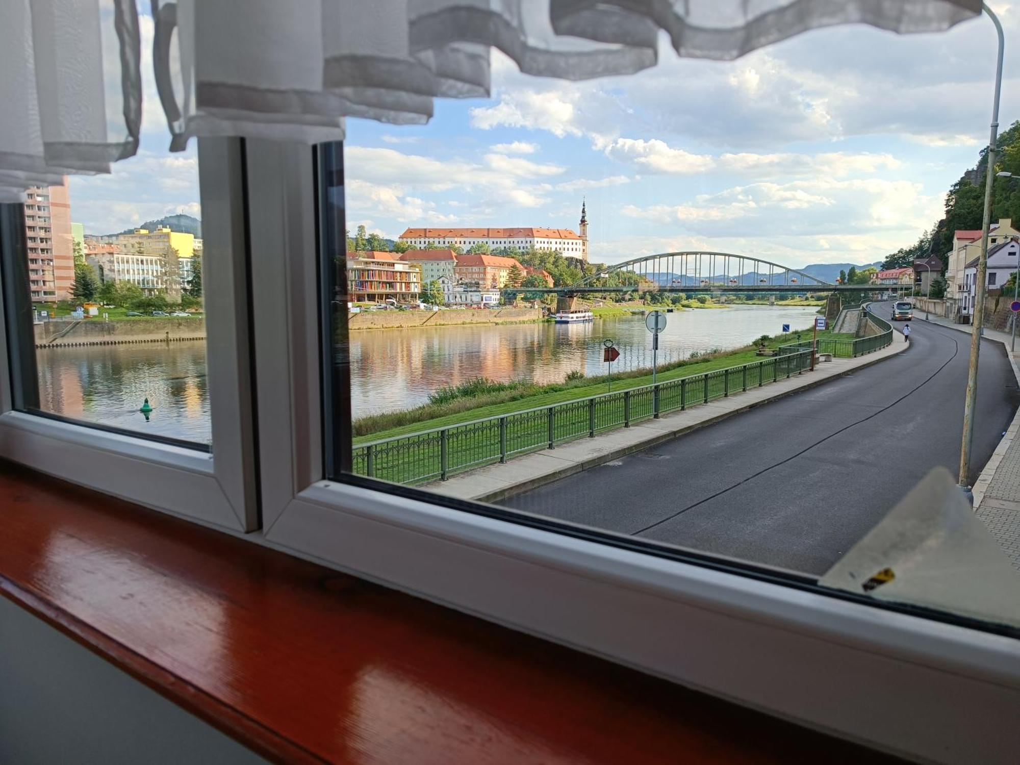 U Bocmana S Vyhledem Na Zamek A Labe Apartment *