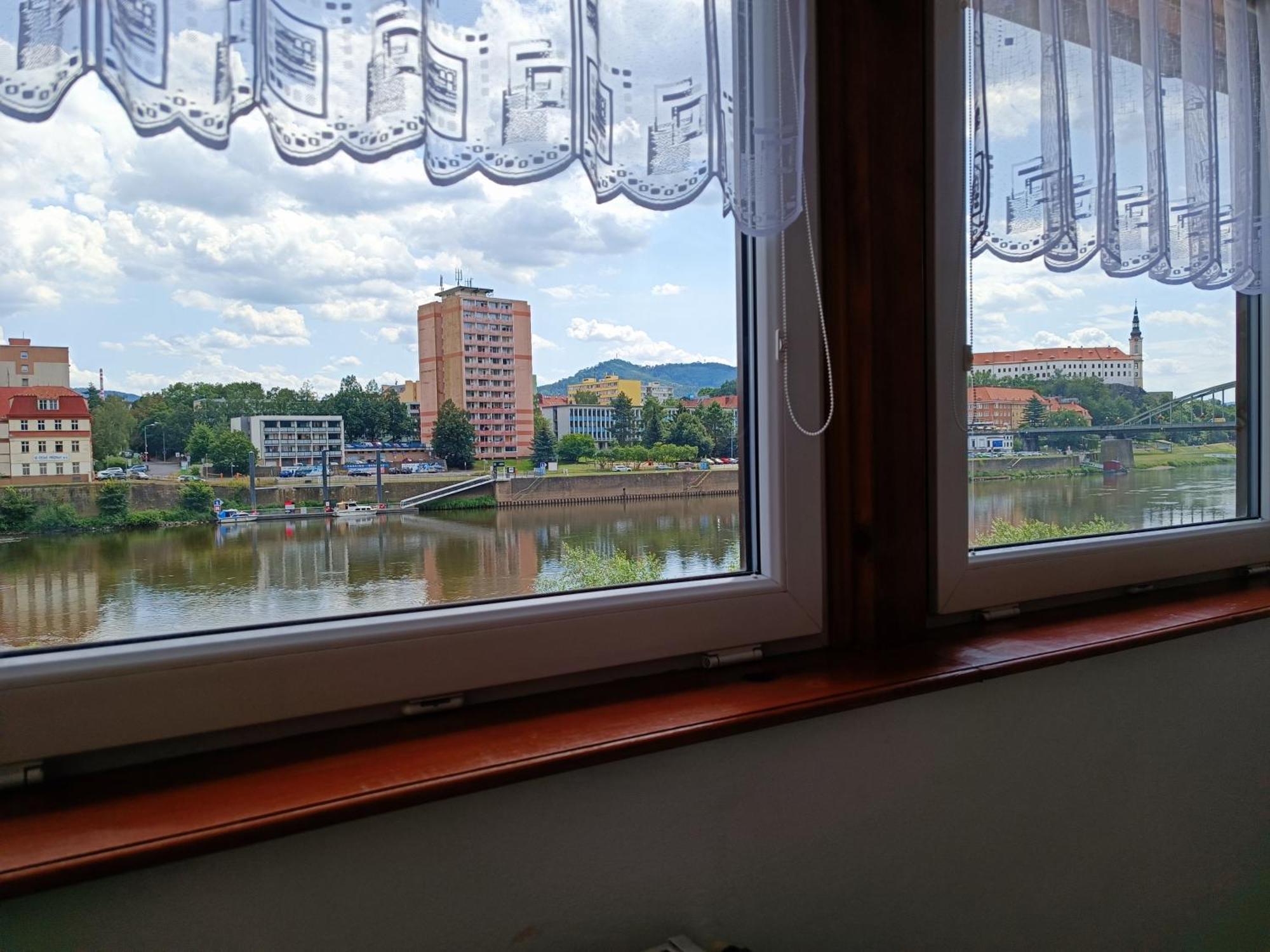 U Bocmana S Vyhledem Na Zamek A Labe Apartment